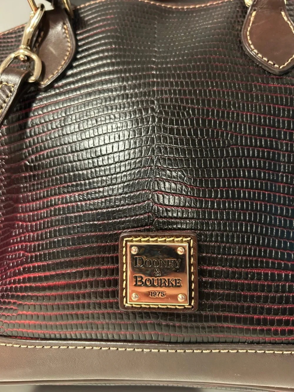 Dooney & Bourke Embossed Lizard Zip Zip Satchel Black EUC - Picture 3 of 10